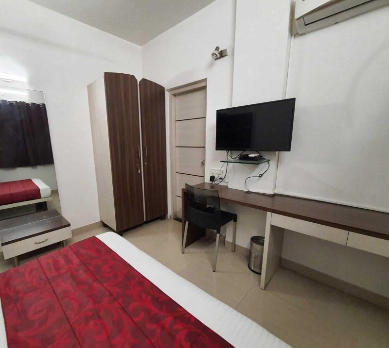 Hotel Bhooshan Airport Road image