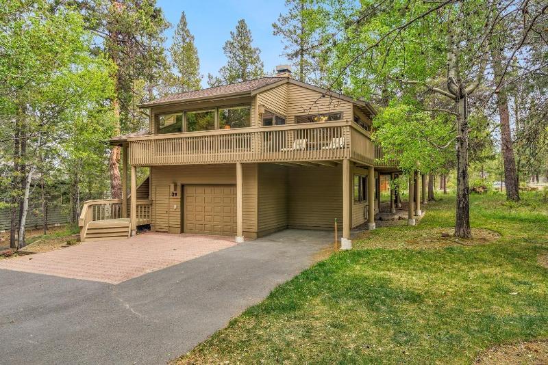 Tan Oak Lane 37 image