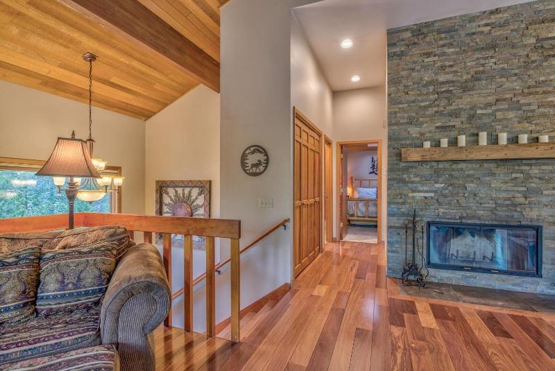 Tan Oak Lane 37 image