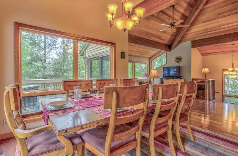 Tan Oak Lane 37 image