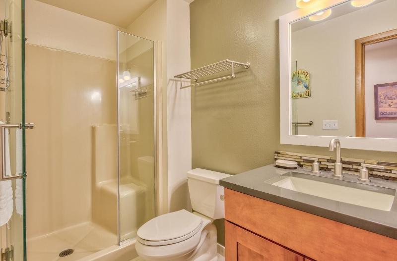 Tan Oak Lane 37 image