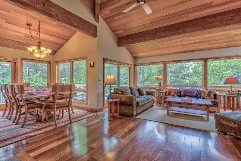 Tan Oak Lane 37 image