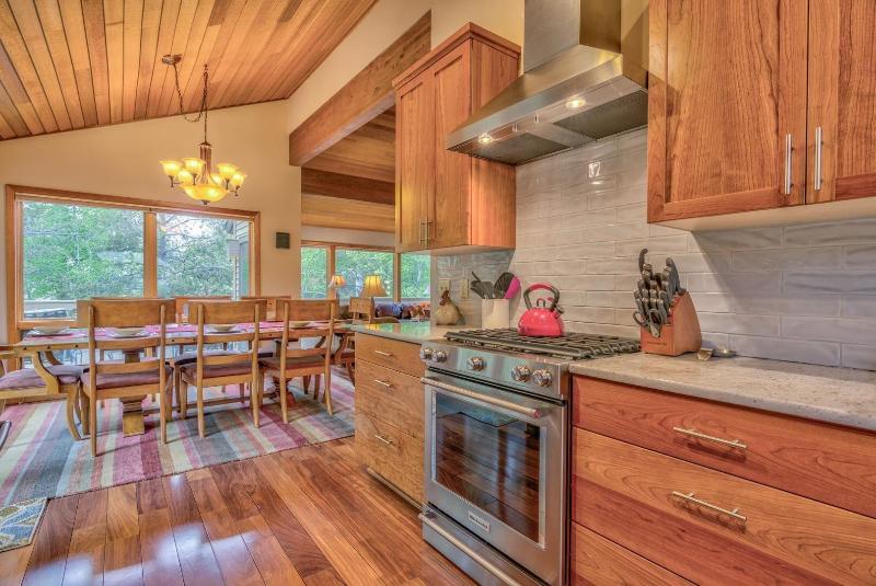 Tan Oak Lane 37 image