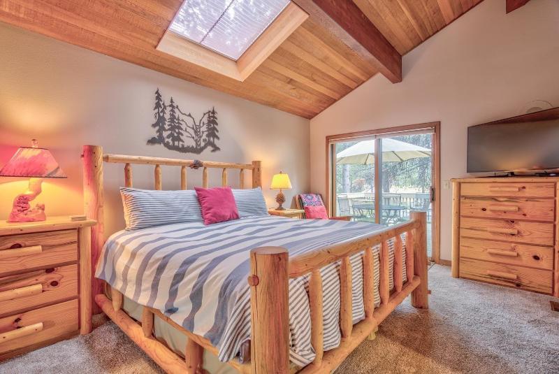 Tan Oak Lane 37 image