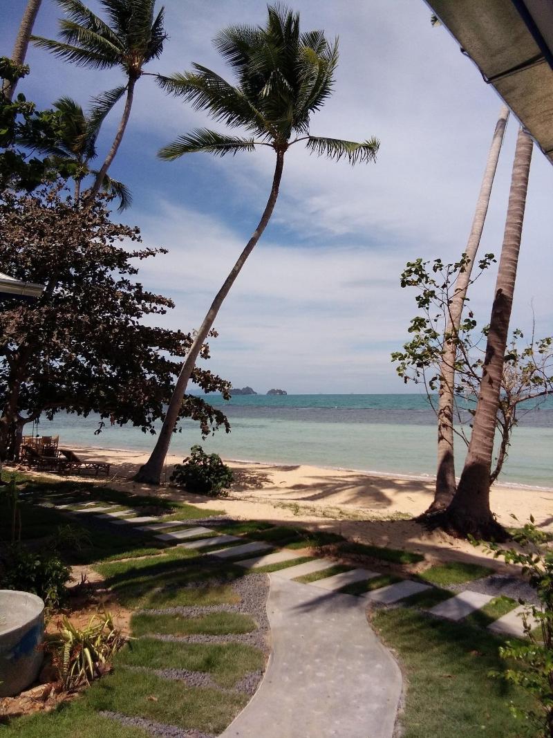 I Talay Beach Bar Cottage Taling Ngam image