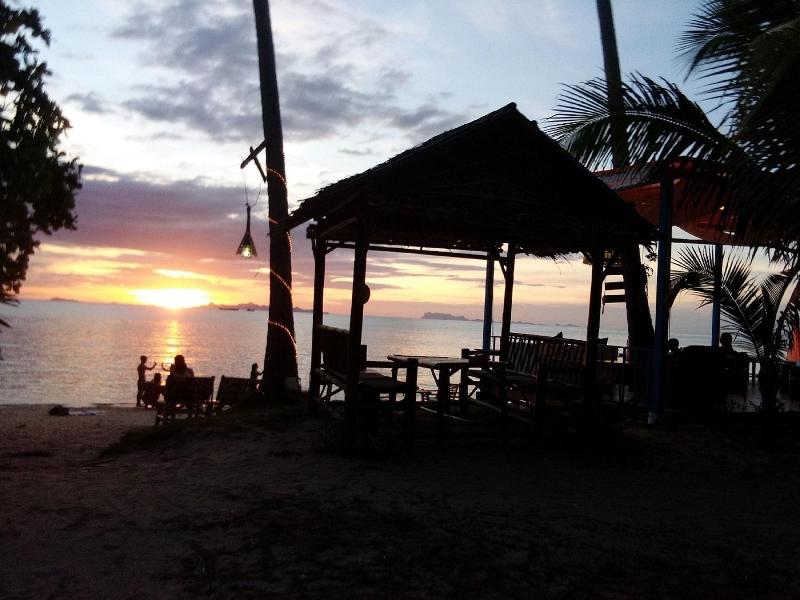 I Talay Beach Bar Cottage Taling Ngam image