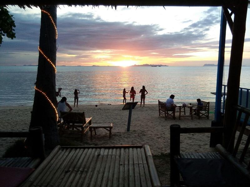 I Talay Beach Bar Cottage Taling Ngam image
