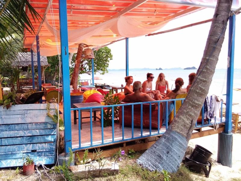 I Talay Beach Bar Cottage Taling Ngam image