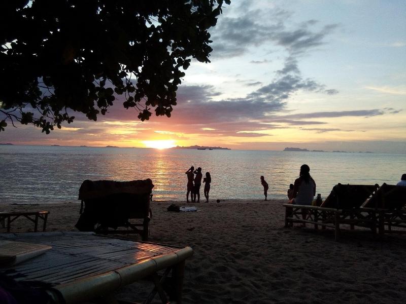 I Talay Beach Bar Cottage Taling Ngam image