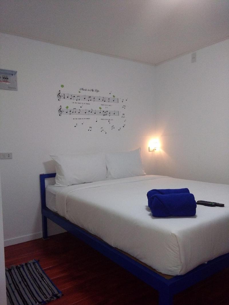 I Talay Beach Bar Cottage Taling Ngam image