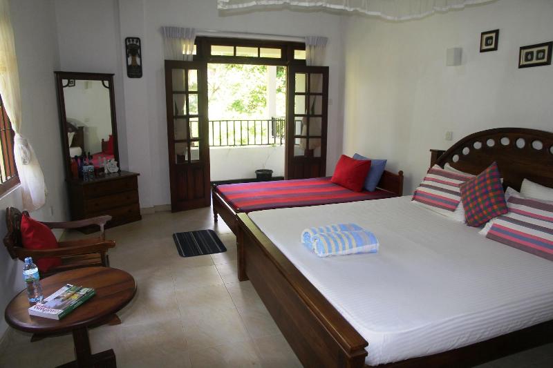 Riverside Homestay Apartments image