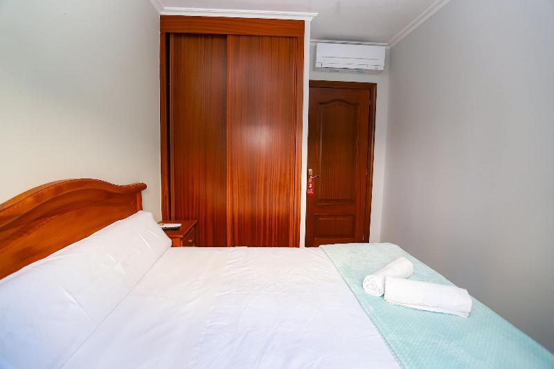 Pension Caldas image