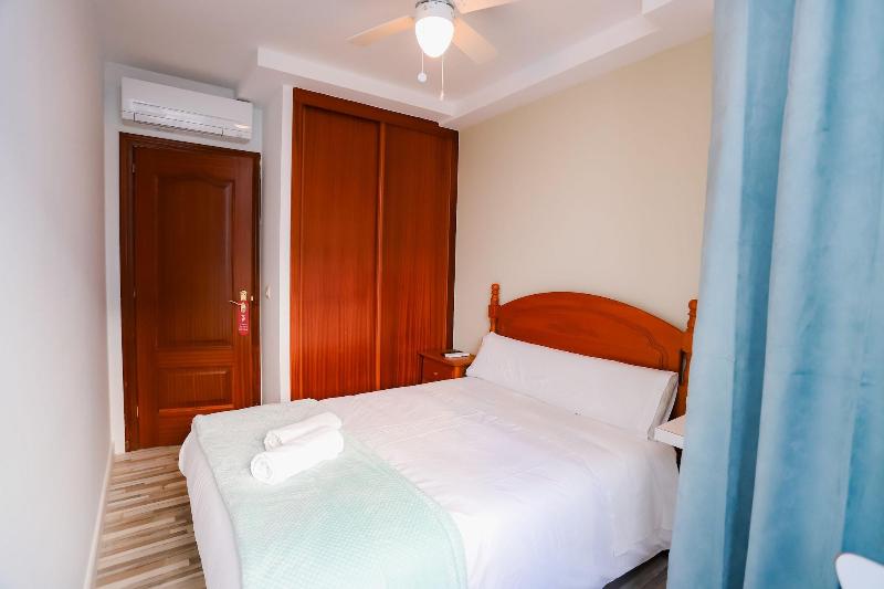 Pension Caldas image