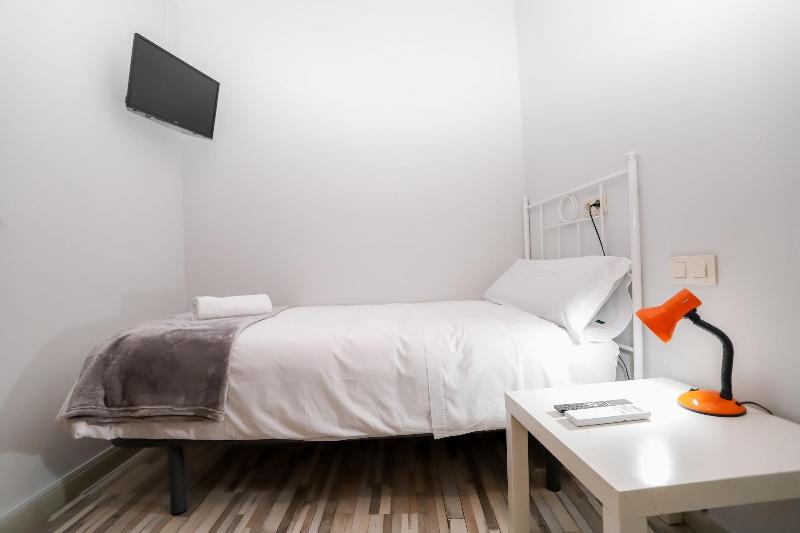 Pension Caldas image