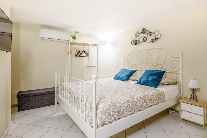 Residence Santa Teresa A Chiaia image