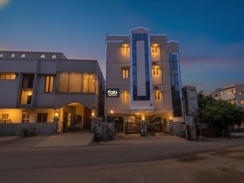 Fabhotel Aditya Yatri Nivas — general view
