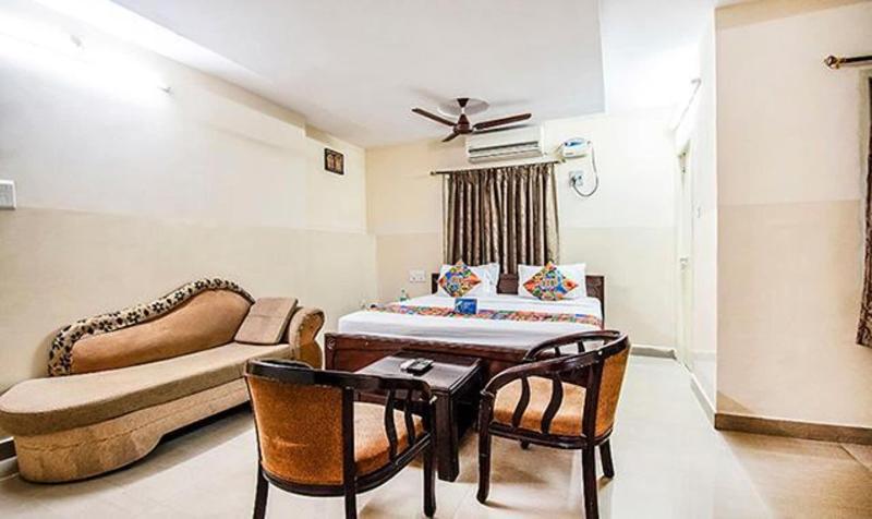 Fabhotel Aditya Yatri Nivas image