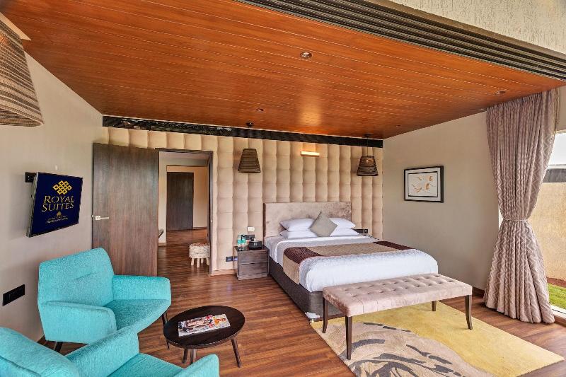 Aveda Suites At Aamby Valley City image