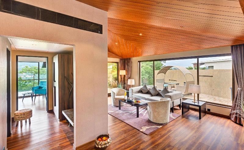 Aveda Suites At Aamby Valley City image