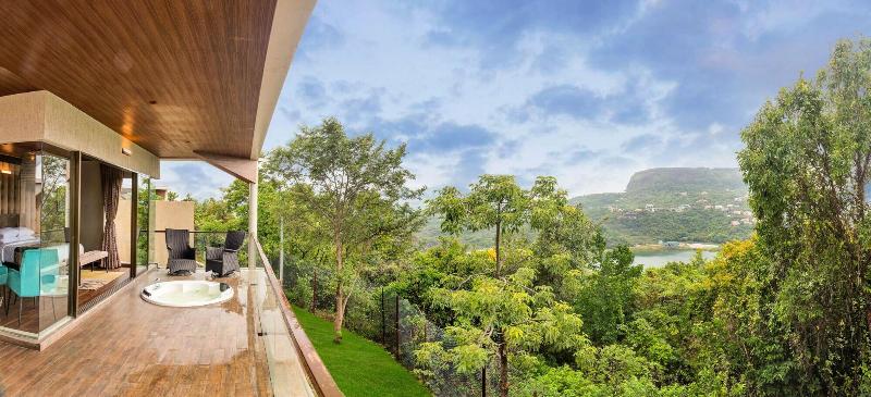 Aveda Suites At Aamby Valley City image