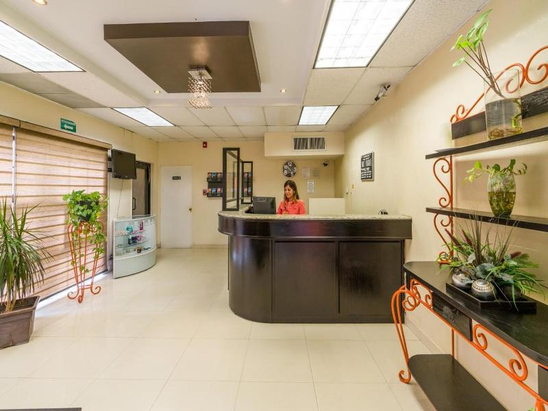 Hotel Sntenario image