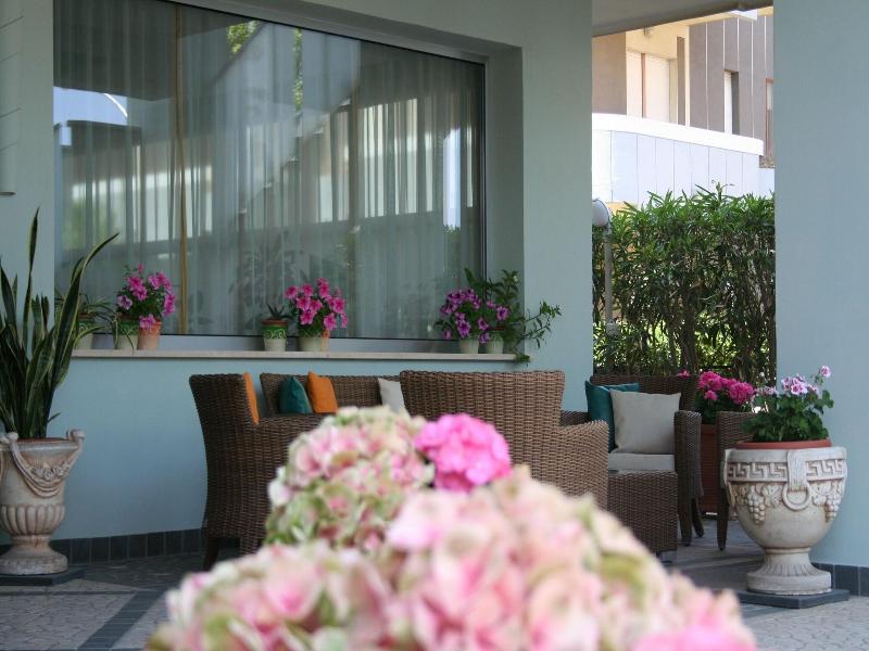 Hotel Diamante image