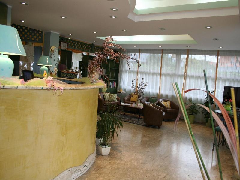 Hotel Diamante image