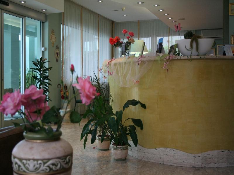 Hotel Diamante image