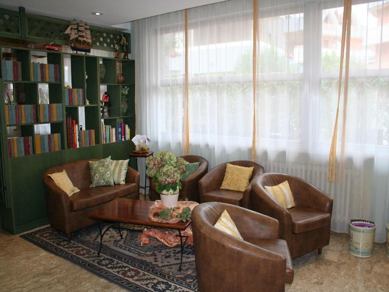 Hotel Diamante image