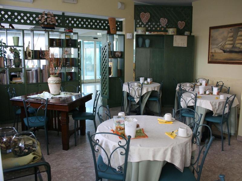 Hotel Diamante image