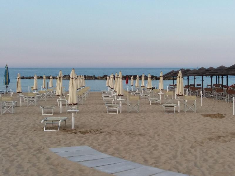 Hotel Diamante image