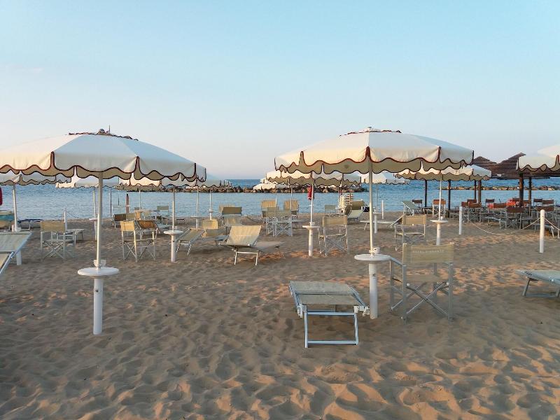 Hotel Diamante image