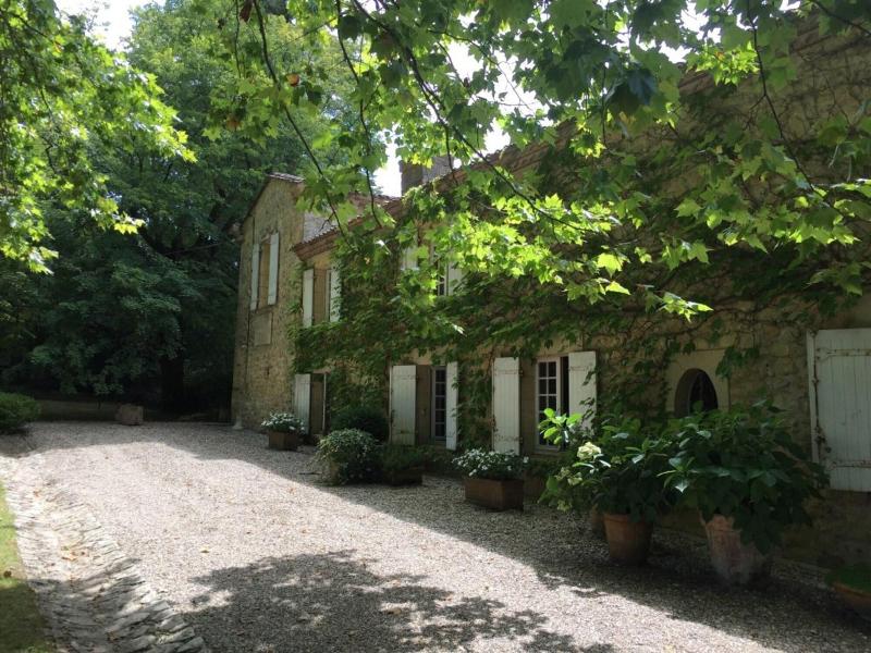 Domaine De L Espelette image