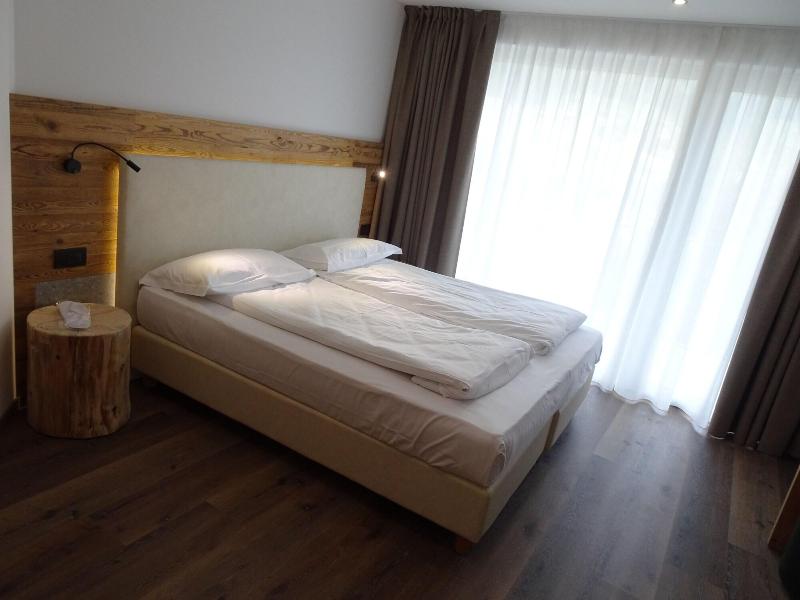 Active Alm Hotel image