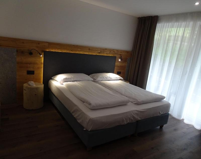 Active Alm Hotel image