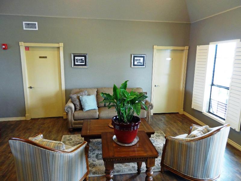 Kenedy Inn Suites — view