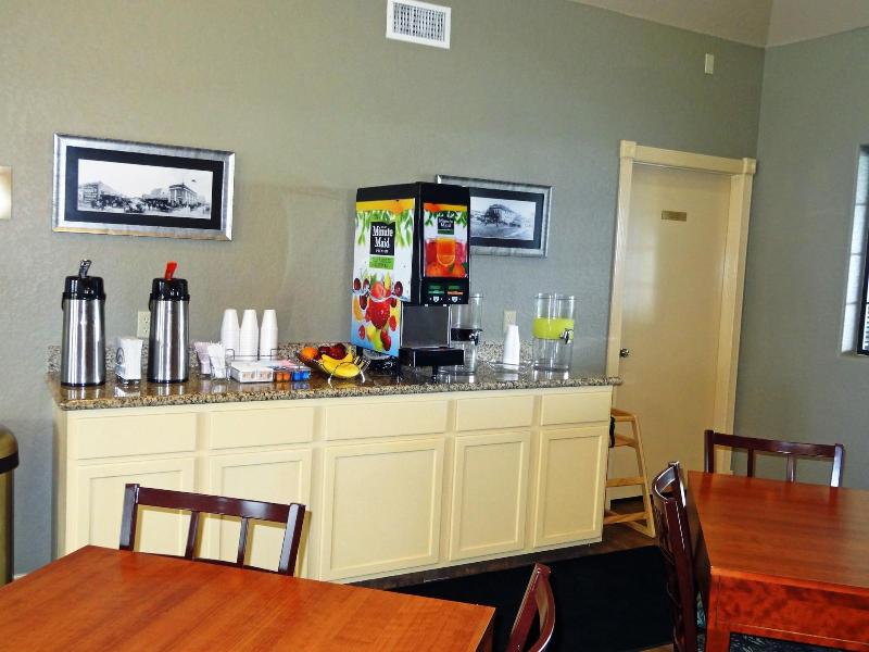 Kenedy Inn Suites