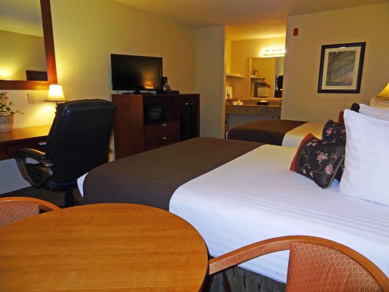 Kenedy Inn Suites 5