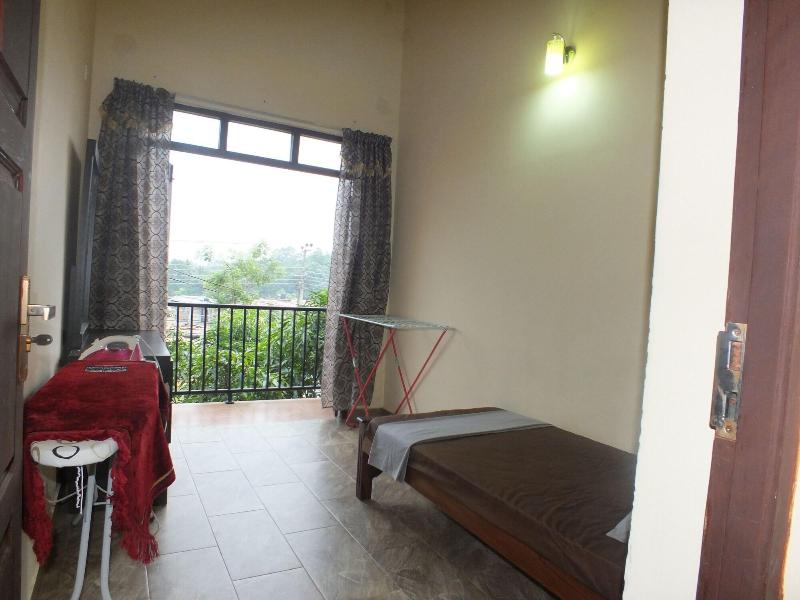 Hillsview Rest And Guest House image