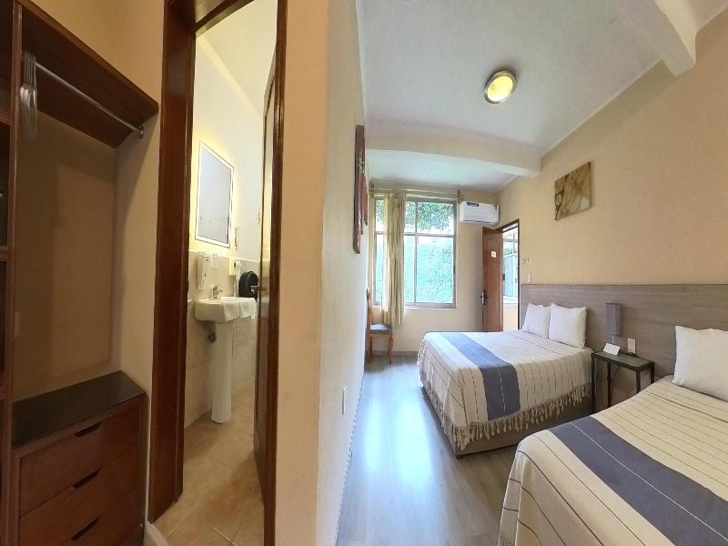 Hotel Don Nino image