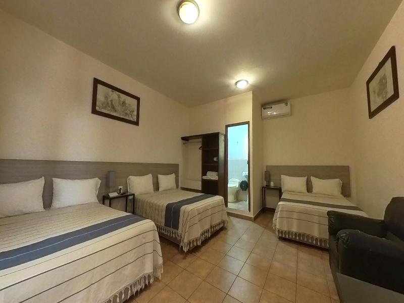 Hotel Don Nino image
