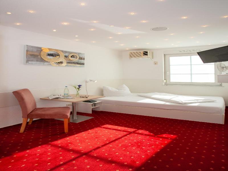 Relax Hotel Stuttgart image