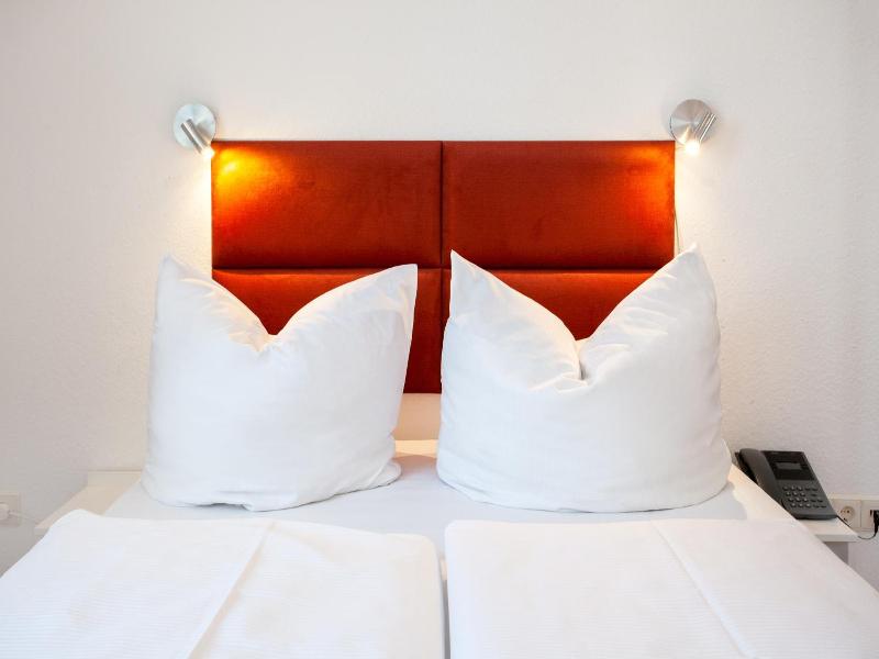 Relax Hotel Stuttgart image