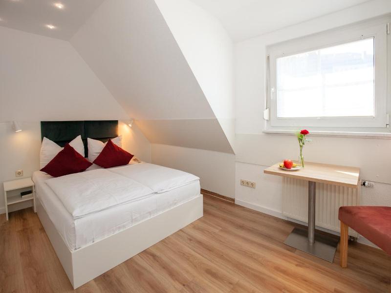 Relax Hotel Stuttgart image
