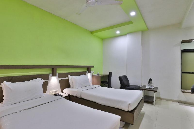 Hotel Merit 5