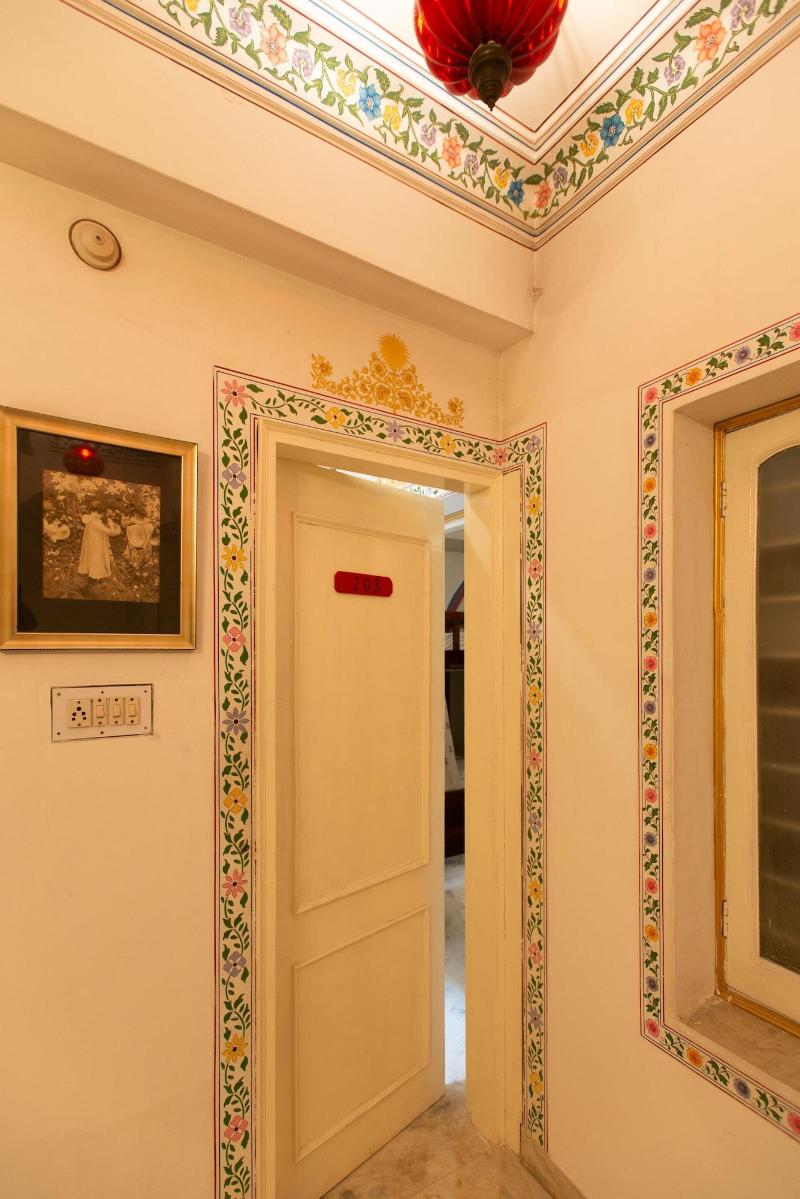 Hostel Mantra image