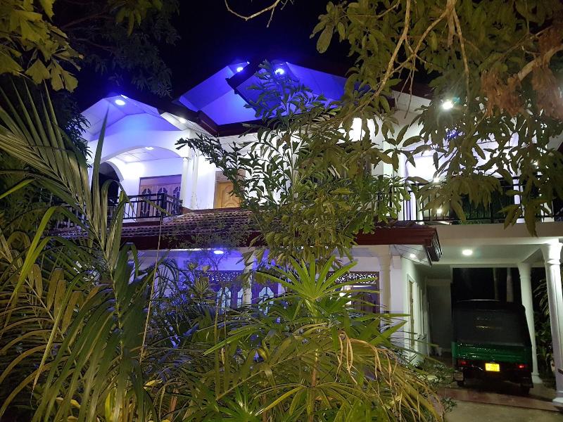 Amada Lake View Homestay image