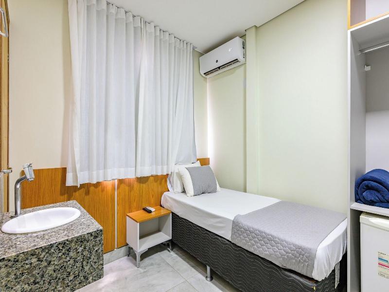 Oyo Hotel Brisa Tropical Brasa Lia image