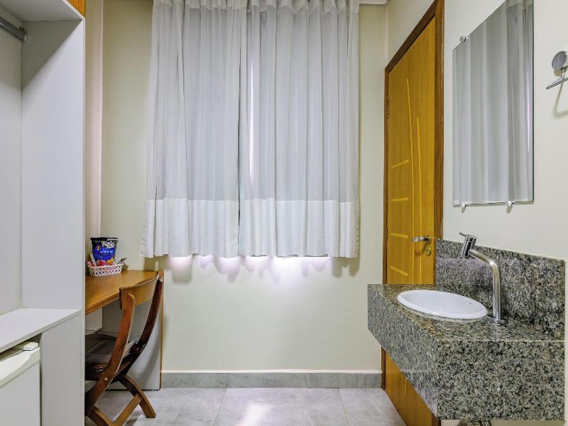 Oyo Hotel Brisa Tropical Brasa Lia image