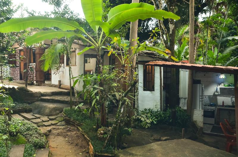 Ready Camp E Sua Tes Da Cachoeira image